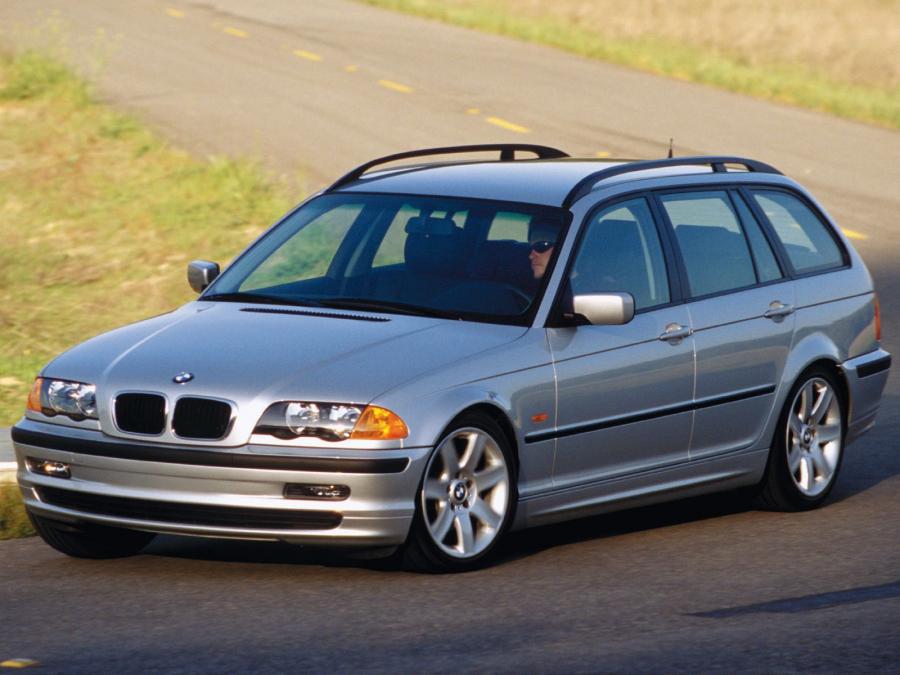  BMW 323i Touring 1998 года  (фото 1 из 7)